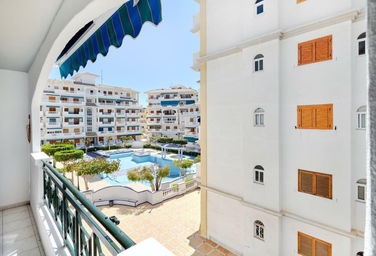 Urb Vinamar Lejlighed Torrevieja Eksteriør billede